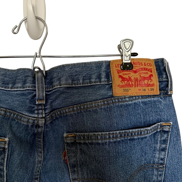 Levi’s 505 Regular Mid Rise Regular Fit Straight Leg Jean - Picture 8 of 9